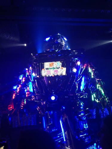 【日本旅行】東京新宿機器人餐廳秀!(Robot Restaurant) @MY TRIP ‧ MY LIFE